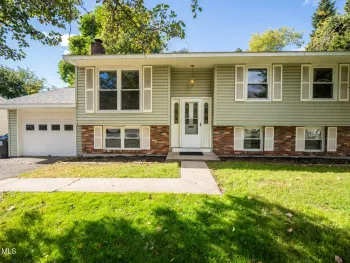 Property at 5 W Circular Court, Saratoga Springs, NY 12866