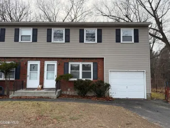 Property at 5 Dowling Road, Colonie, NY 12205