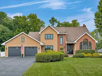 Property at 3062 New Williamsburg Drive, Guilderland, NY 12303
