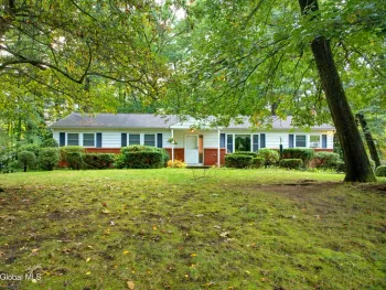 Property at 31 Casablanca Court, Clifton Park, NY 12065