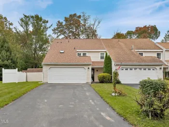 Property at 43 Grant Hill Court, Clifton Park, NY 12065