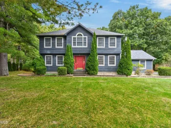 Property at 6 Siena Drive, Halfmoon, NY 12065