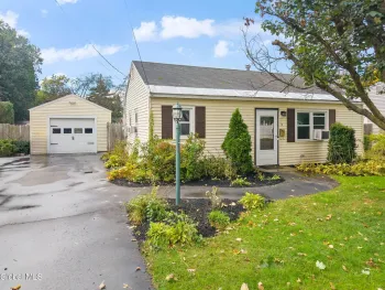 Property at 3 Crown Court, Albany, NY 12211