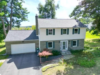 Property at 1092 Merlin Drive, Niskayuna, NY 12309
