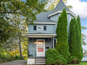 Property at 1925 Avenue B, Schenectady, NY 12308