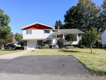 Property at 47 Nicholas Drive, Colonie, NY 12205
