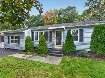 Property at 17 Richards Drive, Colonie, NY 12205
