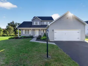 Property at 13 Kelly Lane, Halfmoon, NY 12065
