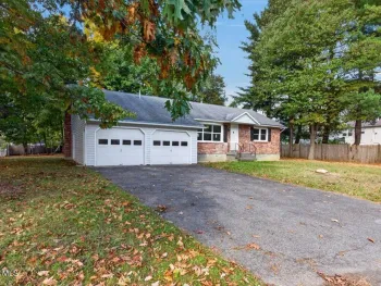 Property at 1 Kenmore Avenue, Schenectady, NY 12304