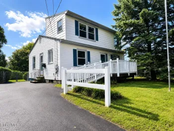 Property at 35 Killean Park, Colonie, NY 12205