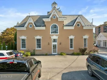 Property at 6 Butler Place, Saratoga Springs, NY 12866