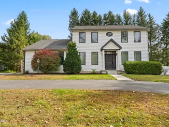 Property at 1 Pinecrest Drive, Niskayuna, NY 12309