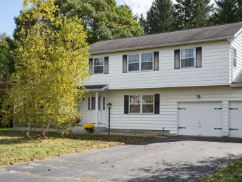 Property at 26 Bellwood Lane, Castleton-on-Hudson, NY 12033
