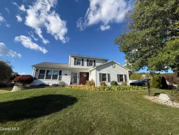 Property at 11 Churchill Square, Schenectady, NY 12309