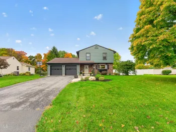 Property at 5 Mallards Landing S, Waterford, NY 12188