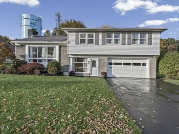Property at 18 Campus View Drive, Colonie, NY 12211