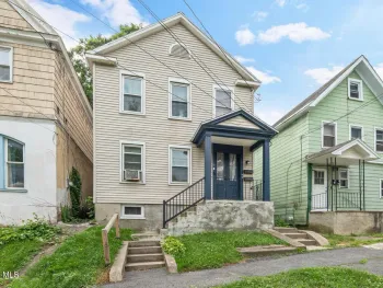 Property at 9 Jackson Place, Schenectady, NY 12308