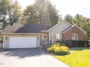 Property at 273 Autumn Run, Rotterdam, NY 12306