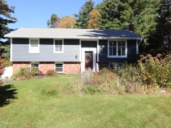 Property at 9 Azalea Court, Clifton Park, NY 12065