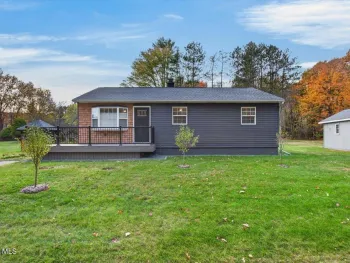 Property at 5 Breski Lane, Halfmoon, NY 12065