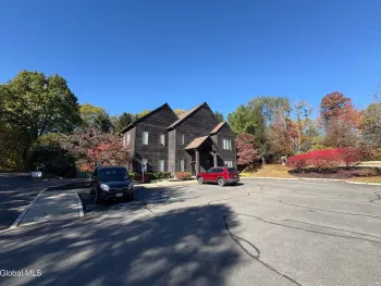 Property at 4 Chelsea Place, Clifton Park, NY 12065
