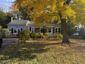Property at 13 Parkwood Drive, Colonie, NY 12205