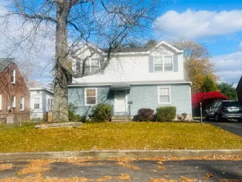 Property at 17 Oakwood Drive, Albany, NY 12205
