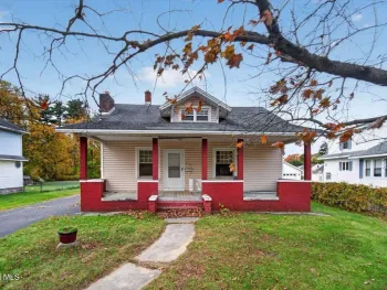 Property at 2048 Curry Road, Schenectady, NY 12303