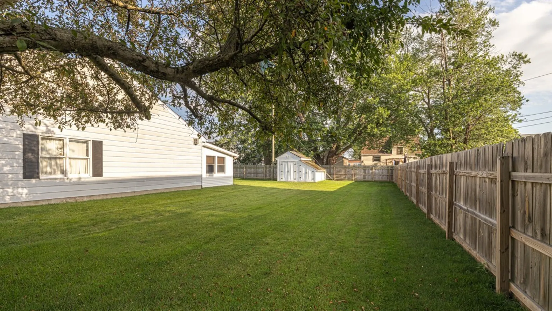 Property at 4241 Elmwood Avenue, Hamburg, NY 14219 40