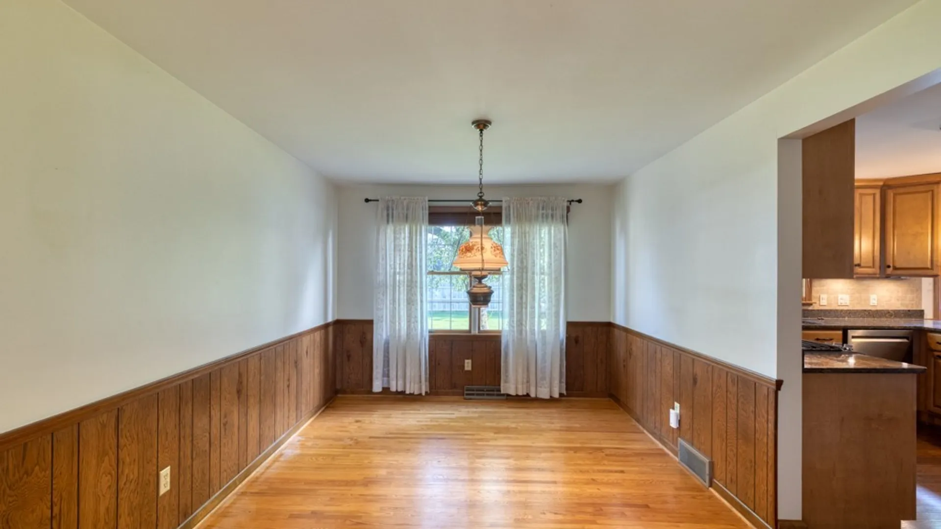 Property at 4241 Elmwood Avenue, Hamburg, NY 14219 16