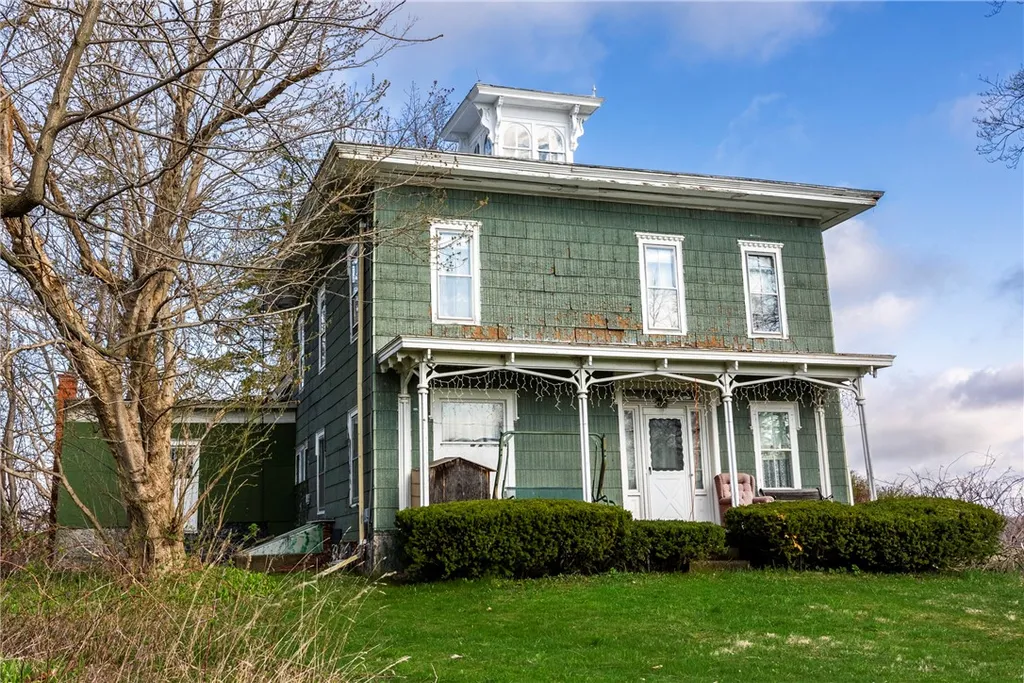 Property at 4388 State Route 14a, Seneca, NY 14456