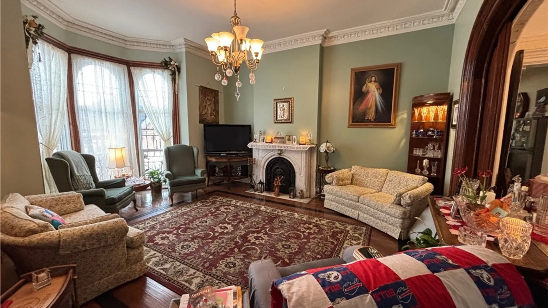 Property at 760 Ellicott Street, Buffalo, NY 14203 4