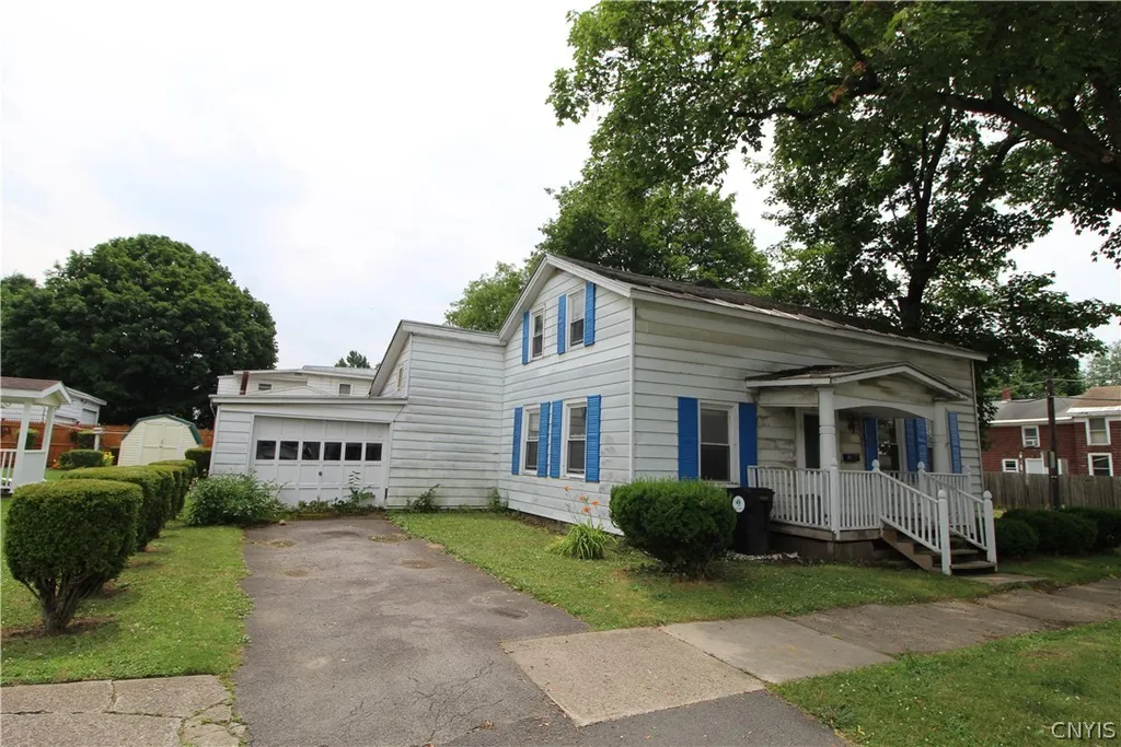 Property at 14 Michigan St, German Flatts, NY 13407
