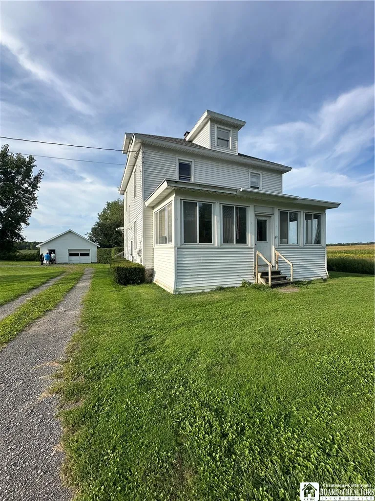Property at 2760 State Route 5 And 20, Hopewell, NY 14561