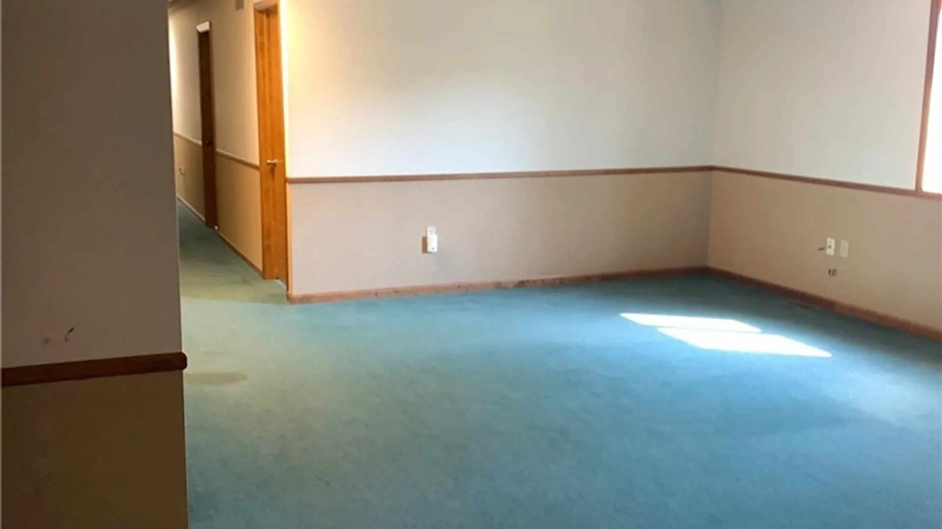 Property at 7703 Niagara Falls Boulevard, Niagara Falls, NY 14304 5
