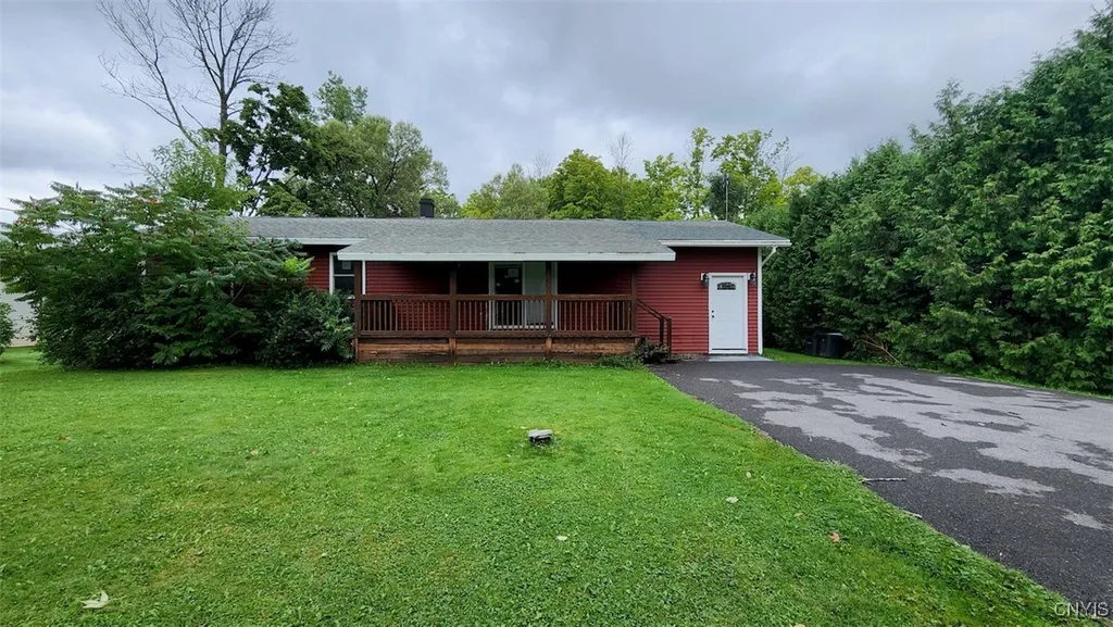 Property at 6913 Fairway Drive, Westmoreland, NY 13490
