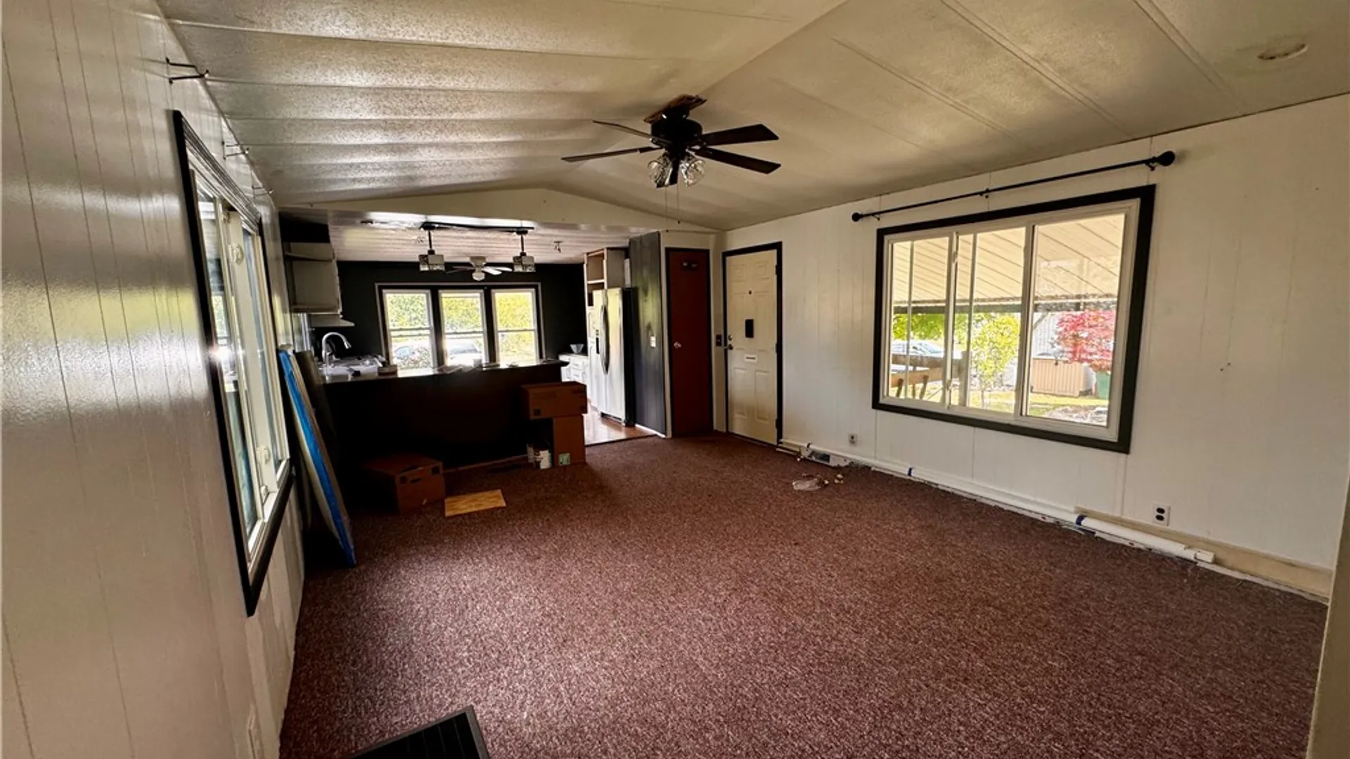 Property at 21 briarwood, Batavia, NY 14020 7