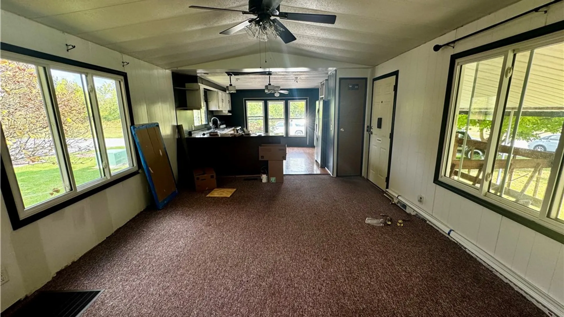 Property at 21 briarwood, Batavia, NY 14020 8