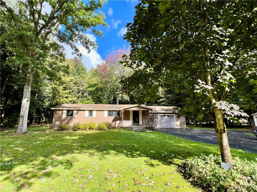 Property at 22 Knapp Road, Constantia, NY 13044