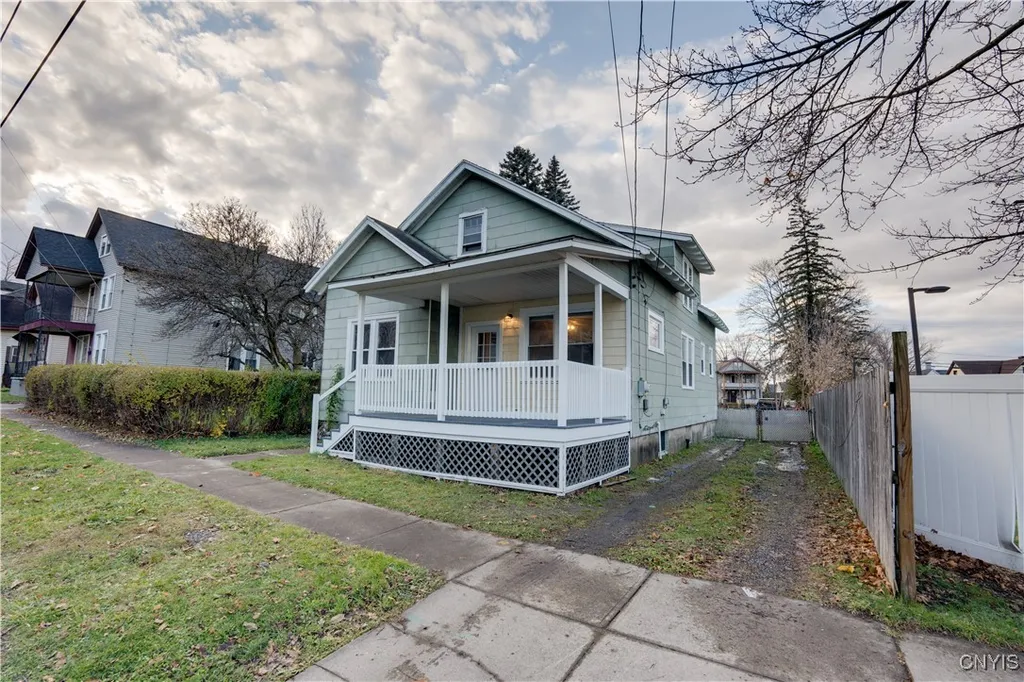 Property at 912 Inman Place, Whitestown, NY 13495