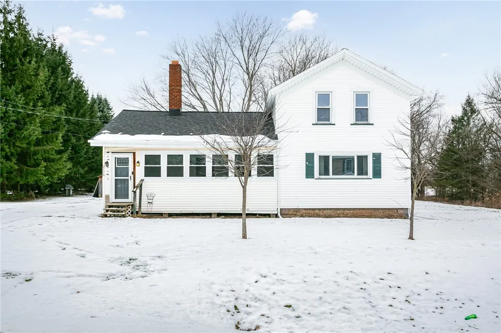 Property at 2124 Kendall Rd, Kendall, NY 14476