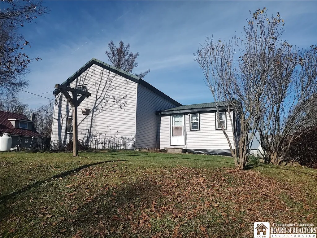 Property at 1098 Rt-83, Villenova, NY 14138