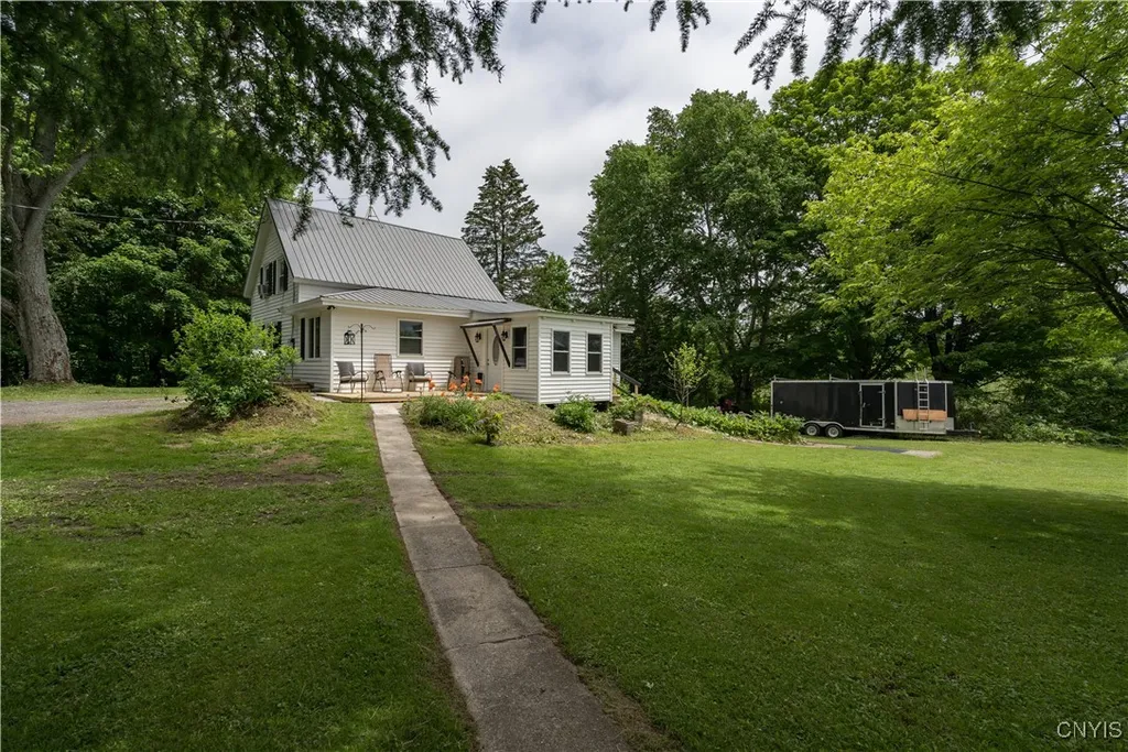 Property at 22792 County Route 189, Lorraine, NY 13659