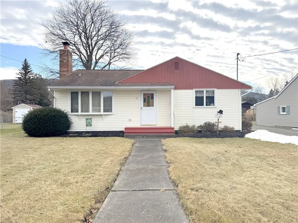 Property at 32 Chestnut Street, Canisteo, NY 14823