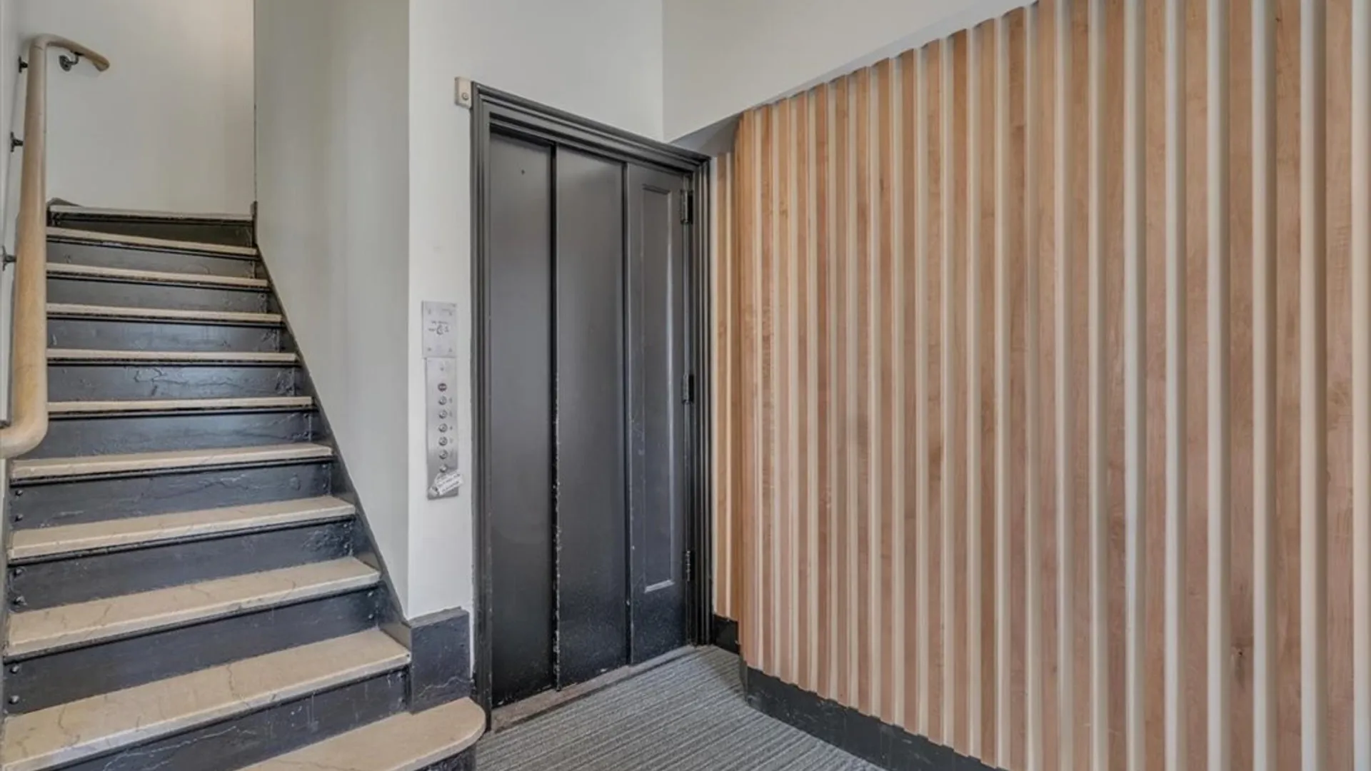 Property at 487 Main  2nd Floor Street, Buffalo, NY 14203 21