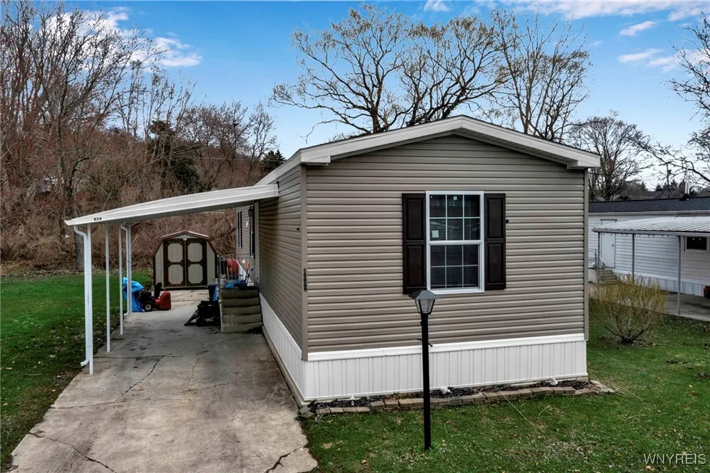 Property at 1002 Wish Circle, Marilla, NY 14052