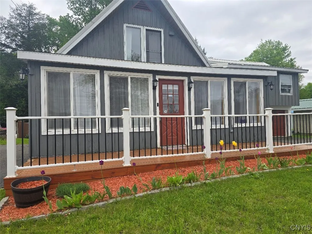 Property at 1378 County Route 17, Constantia, NY 13028