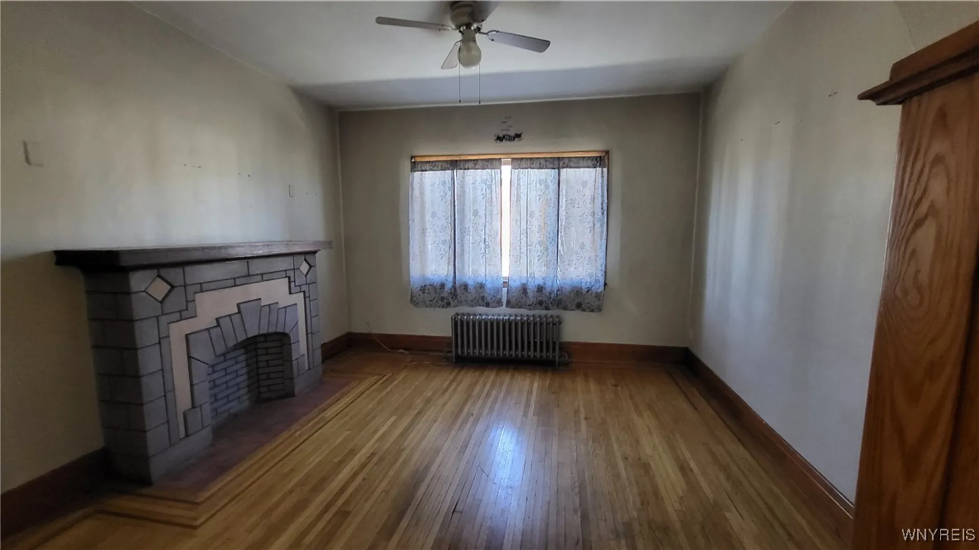 Property at 2047 Clinton Street, Buffalo, NY 14206 9