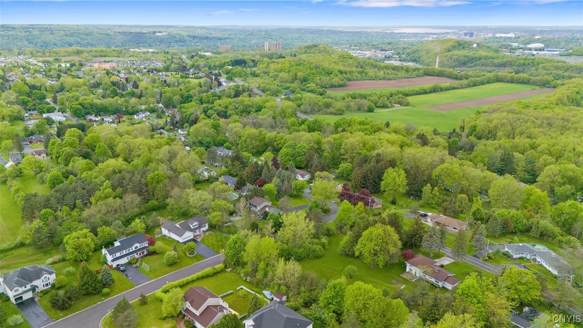 Property at 6002 Sewickley Drive, DeWitt, NY 13078 10