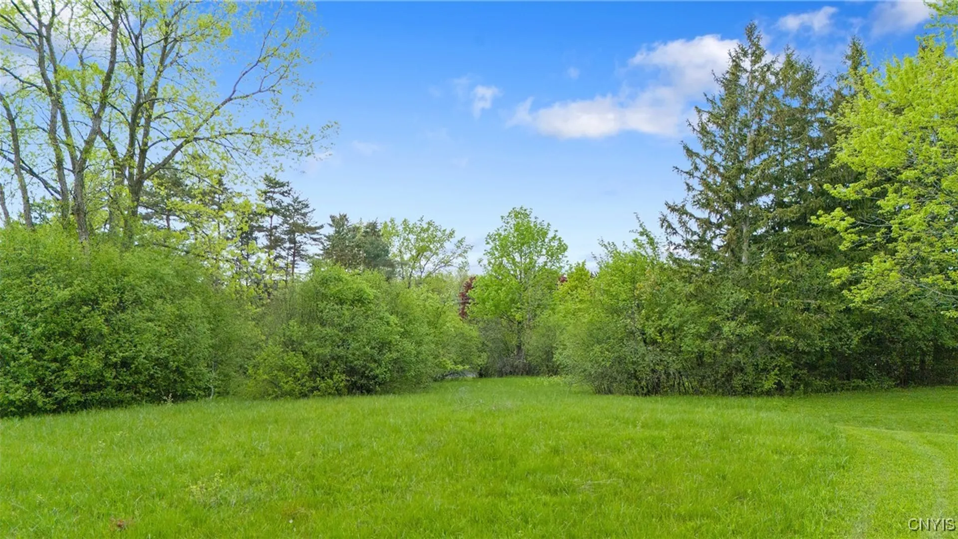 Property at 6002 Sewickley Drive, DeWitt, NY 13078 5